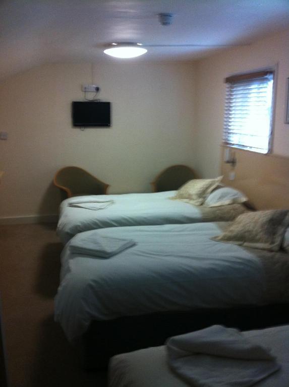 The Carpenter'S Arms Hotel Cambridge  Room photo